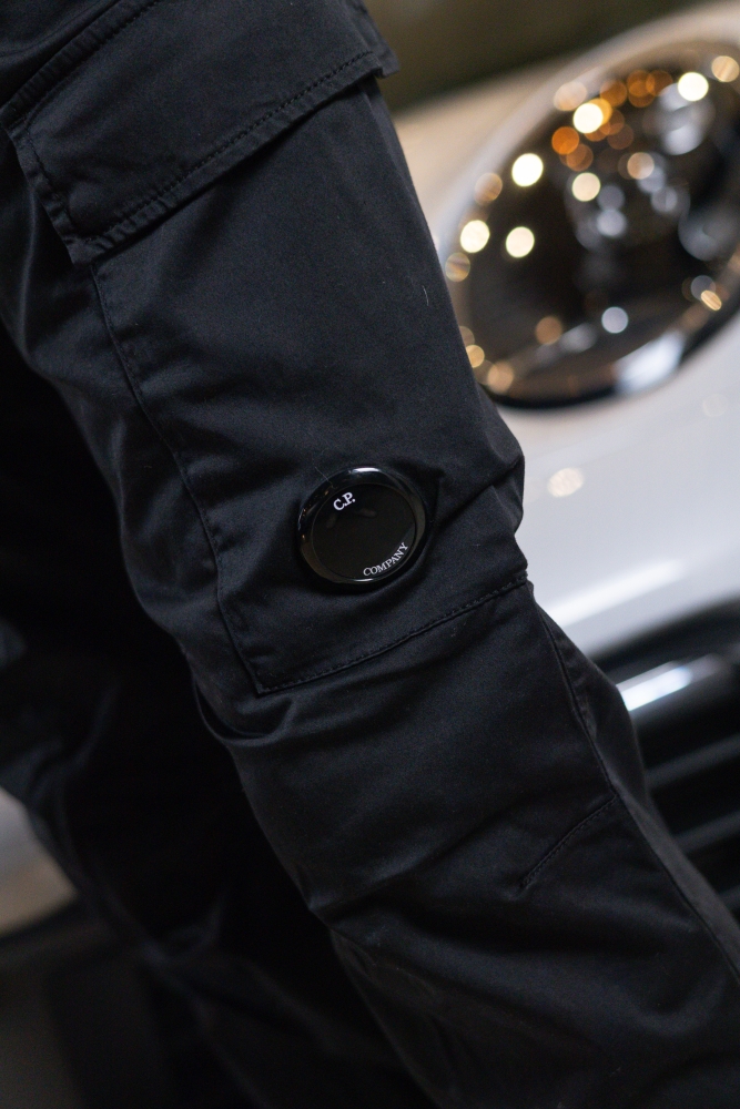C.P. Company 20CMPA134A-005694G 999 BLACK