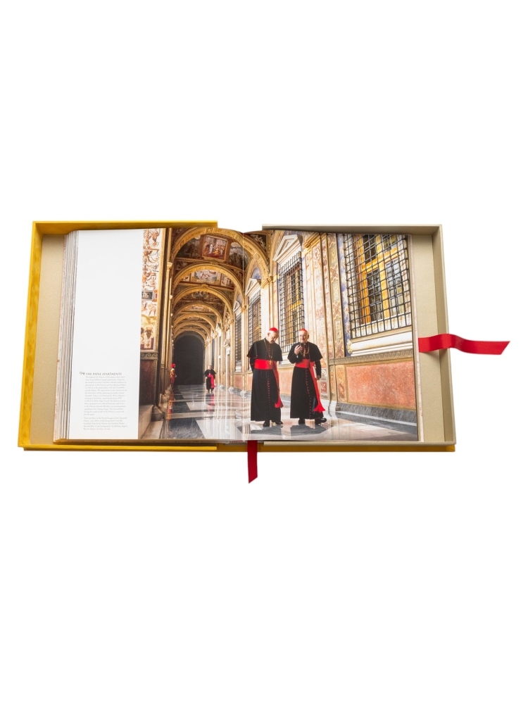 Assouline VATICAN: A PRIVATE VISIT TO A SECRET WORLD