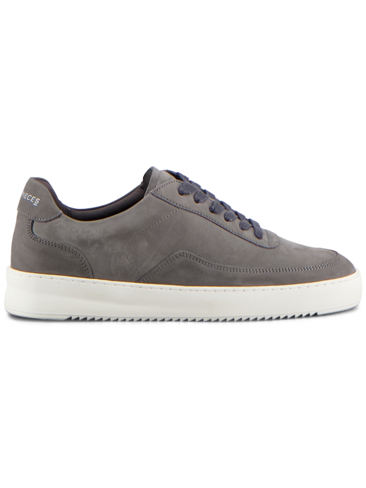 Filling Pieces 39922842002 2002 SHARK